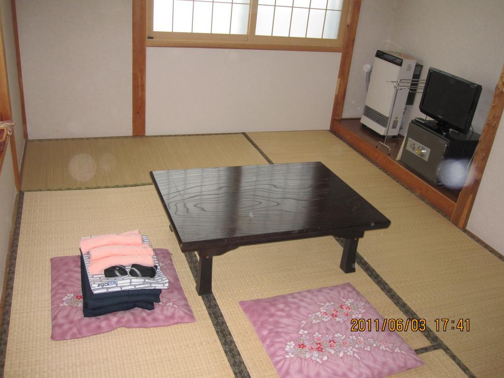 Apple Inn Takasaka Nozawaonsen Eksteriør billede